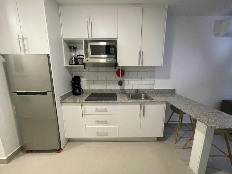 2br aptSurrounded by history with Modern Amenities