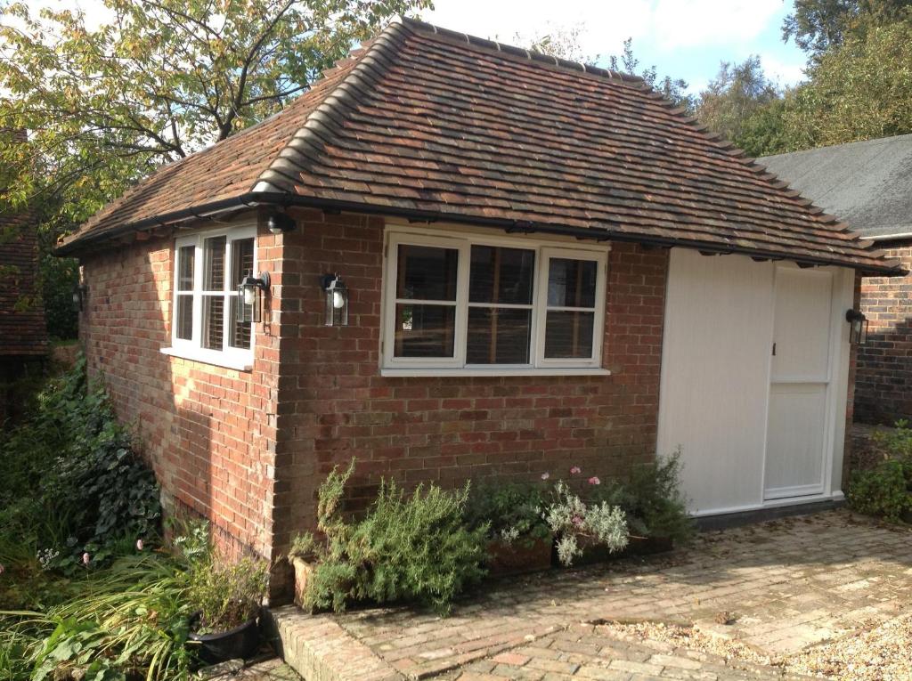 The Hideaway (Chelwood Gate)