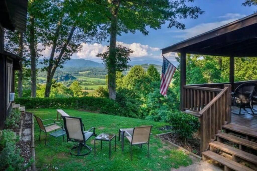 Majestic Mountain Top (Bryson City)