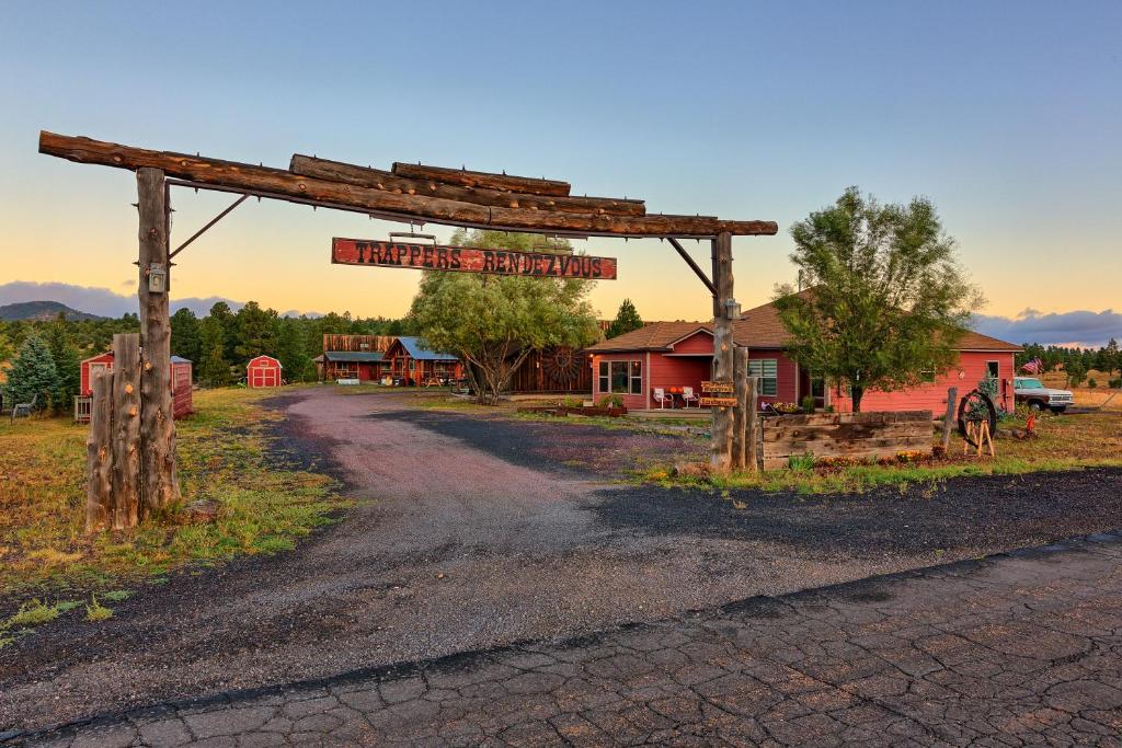 Trapper's Rendezvous (Williams)