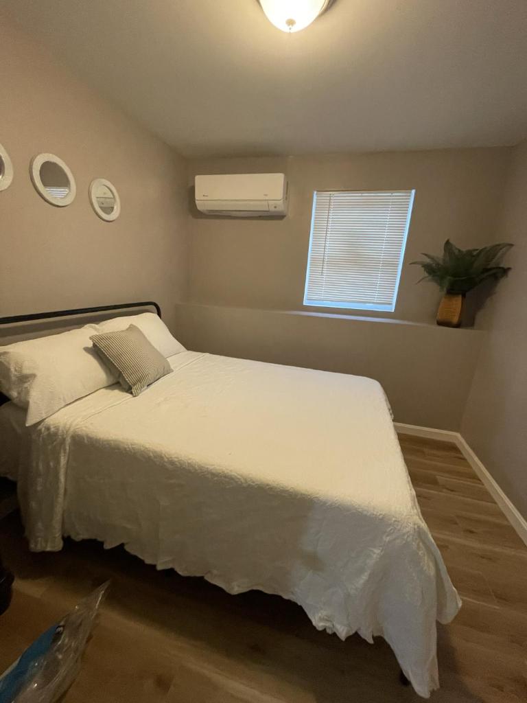3 Bedrooms APT