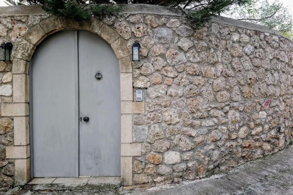 quiet home (Spetses)
