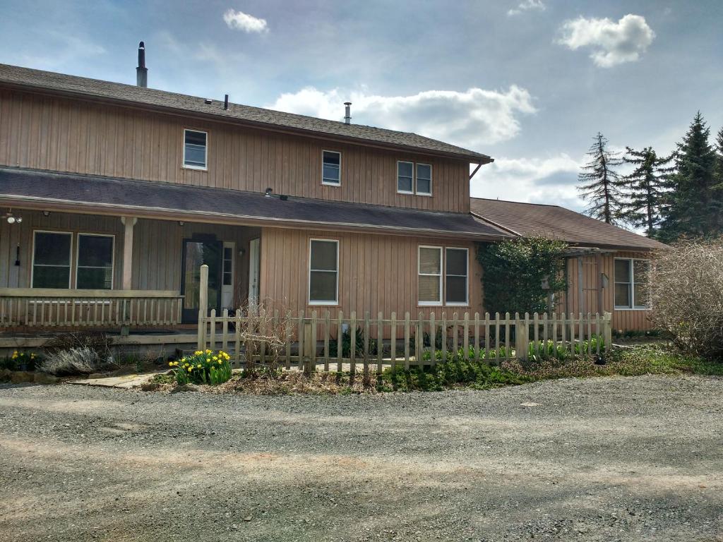 Waters Run Guest House & Suite (Bittinger)