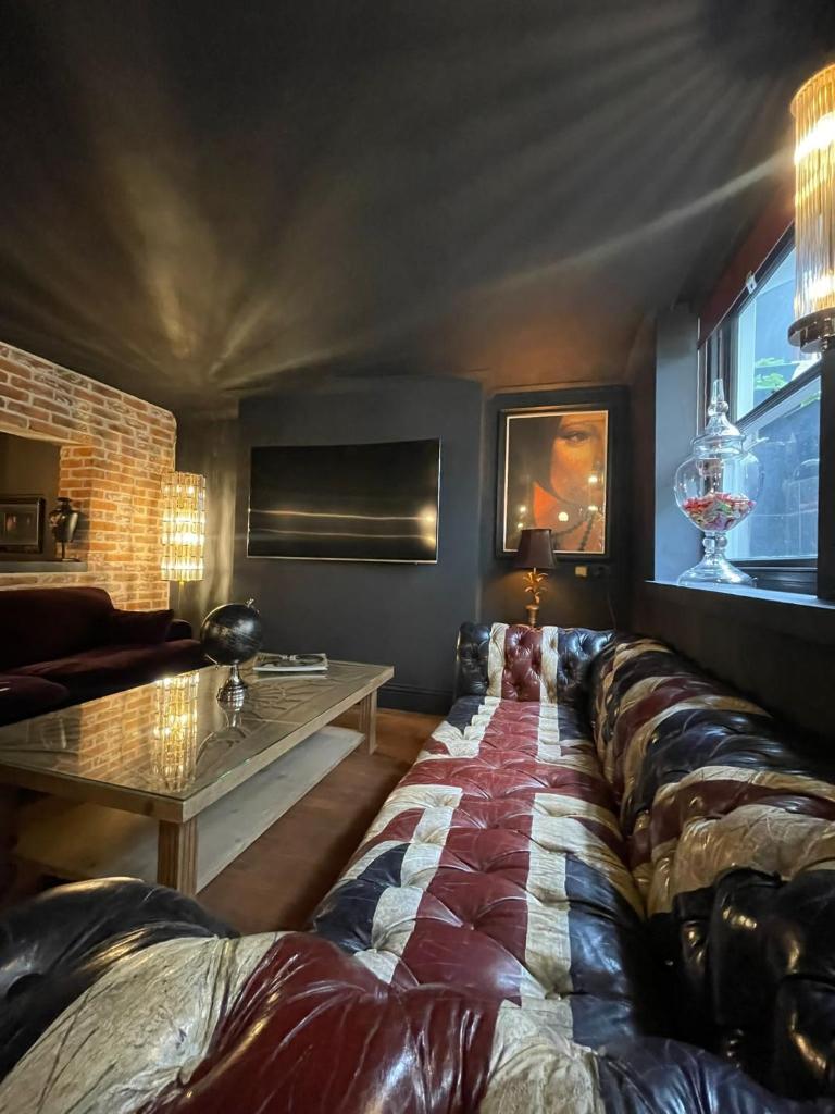 The 21 Luxury Seaside Apartment (Brighton & Hove)