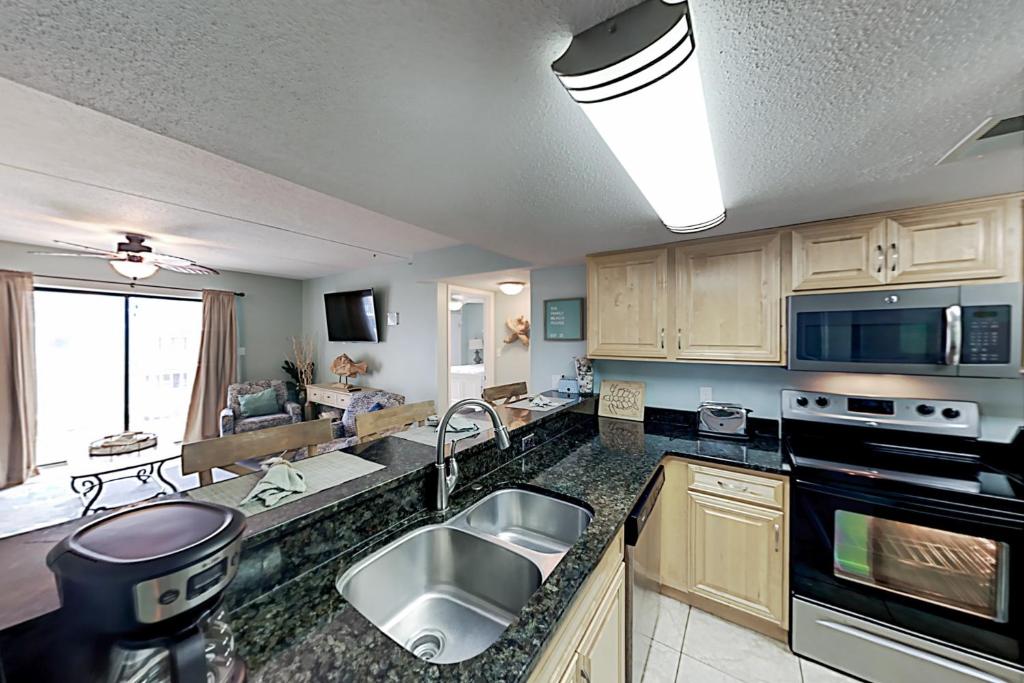 Sugar Beach 221 (Gulf Shores)