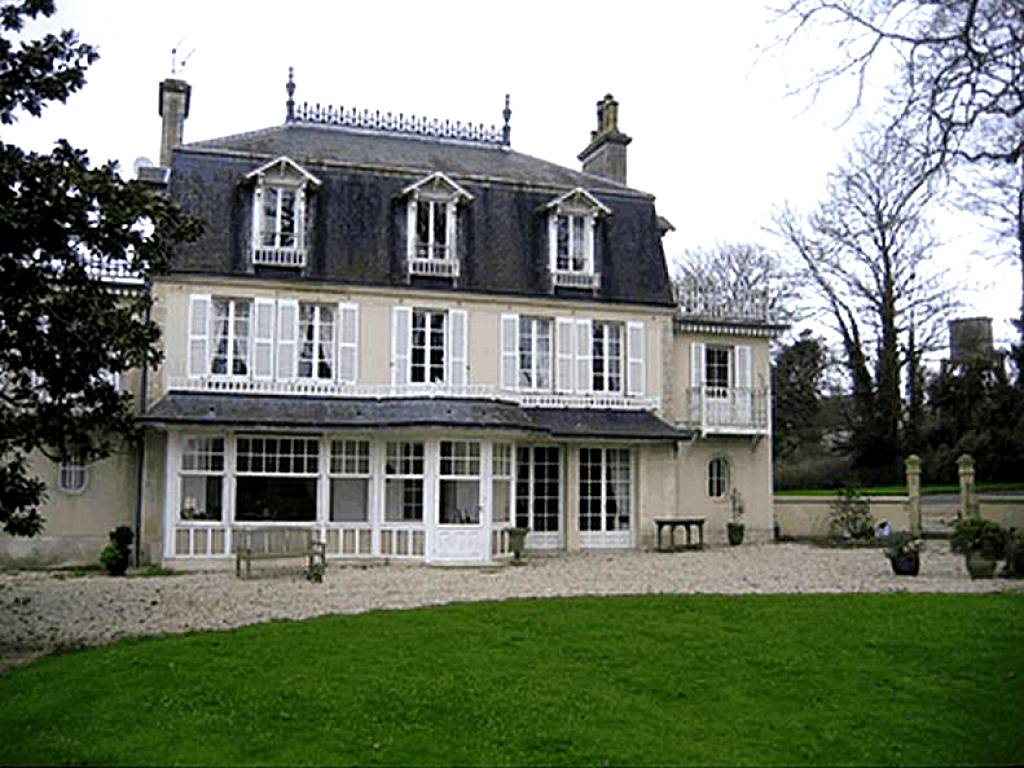 Chambres d'Hôtes Le Petit Sully (Sully)