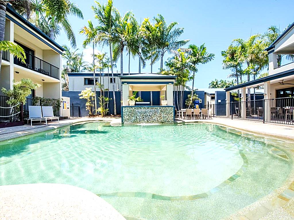 Coral Cay Resort