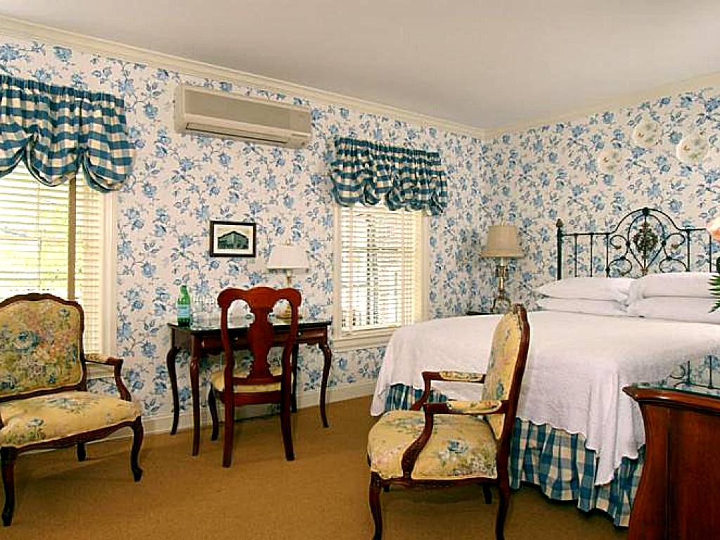 Lambertville House: Luxury Queen Room (Lambertville)