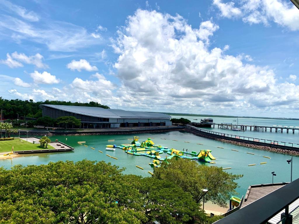 Absolute Waterfront - Tropical Splendour Breathtaking Lagoon Views