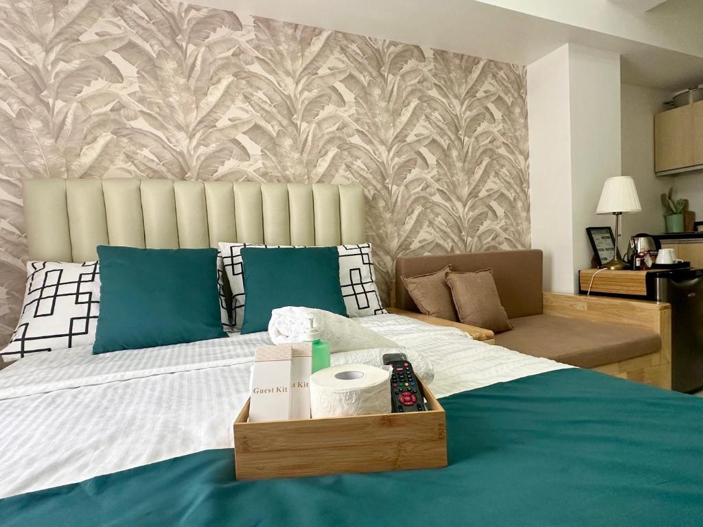 City Nest Makati with Rooftop pool and Free Netflix