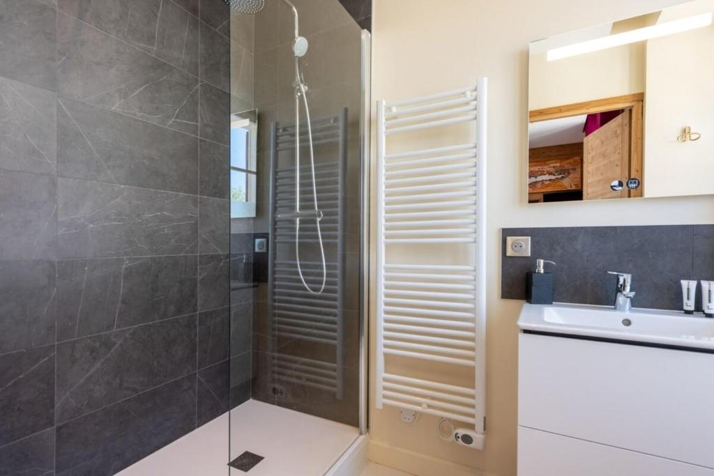 CARPATES Annecy Rent Lodge