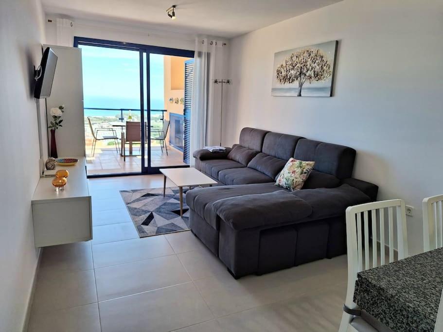 Sea view cozy apartment La Tanita