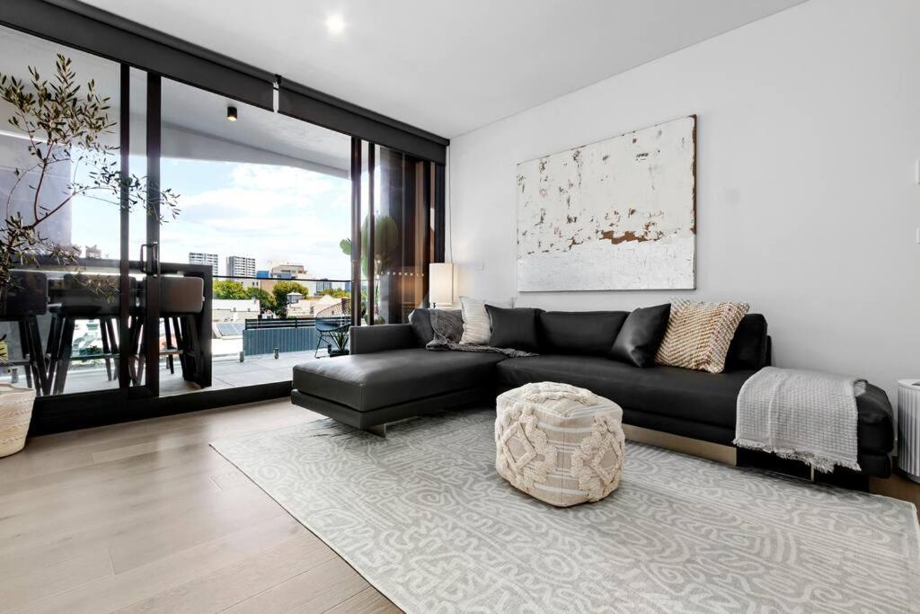 Luxurious One Bed Apartment